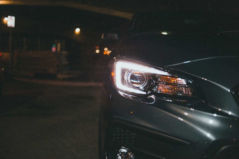 Predne LED svetlomety