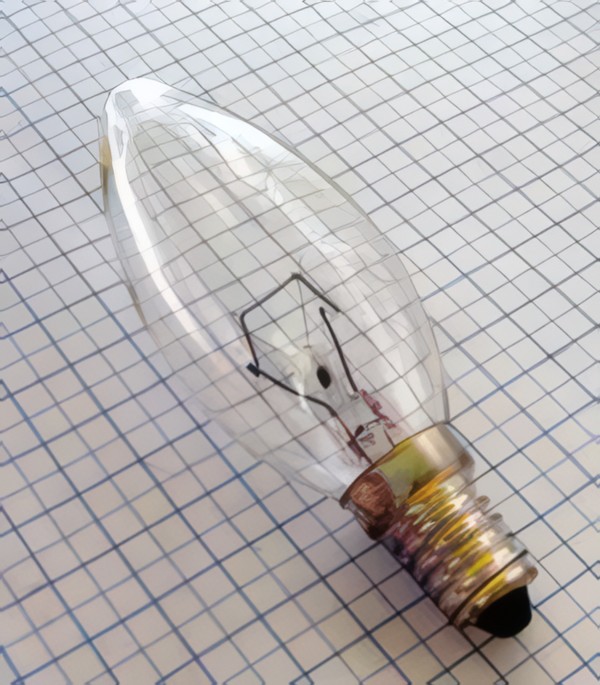 Žiarovka 240V 25W E14 sviečka-číra 35x100mm Žiarovka 240V 25W E14 sviečka-číra 35x100mm