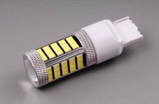 AUTOLAMP LED 12V (21/5W) W3x16q číra 63xLED