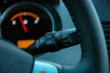 Kedy zapnúť stretávacie svetlá a čo o nich potrebujete vedieť?