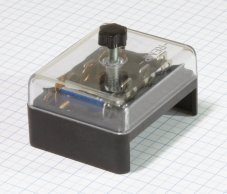 Macchi Rag. Fiorenzo Držiak pre 4 valcové poistky + krytka