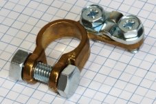 Macchi Rag. Fiorenzo Svorka batériová mosadzná plusová 10-25