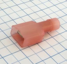 MTA Kolík plochý celoizolovaný  6,3mm červený- balené