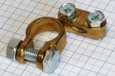 Macchi Rag. Fiorenzo Svorka batériová mosadzná plusová - normál