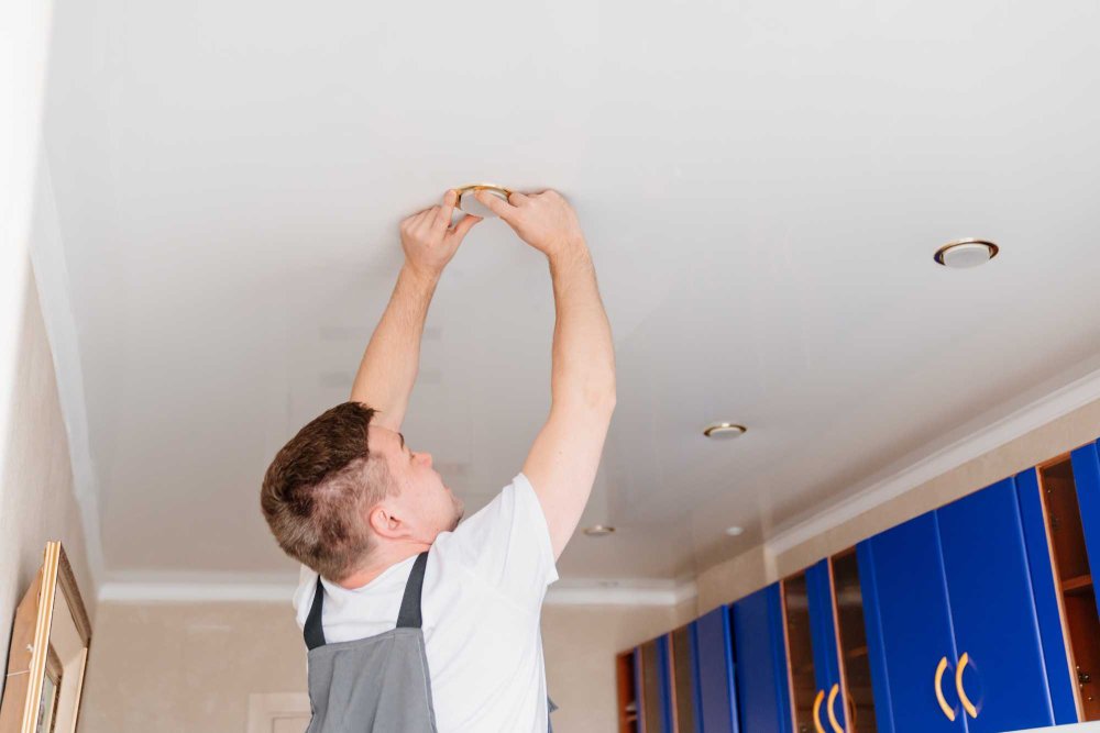 Výmena žiarovky v bodovom svetle