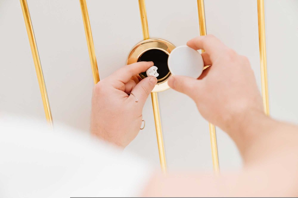 Výmena žiarovky na bodovom osvetlení